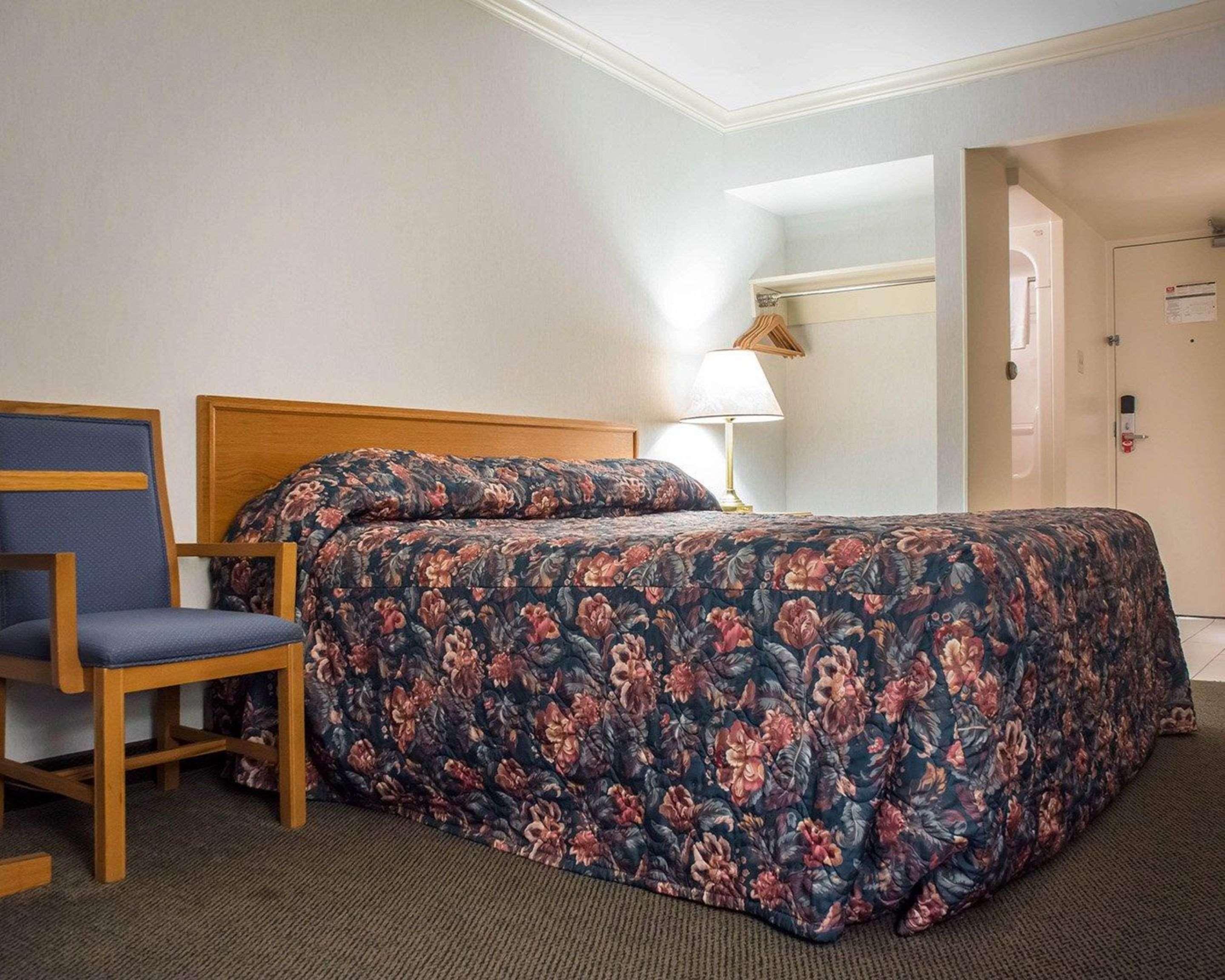 Econo Lodge By The Falls Niagara-vízesés Kültér fotó