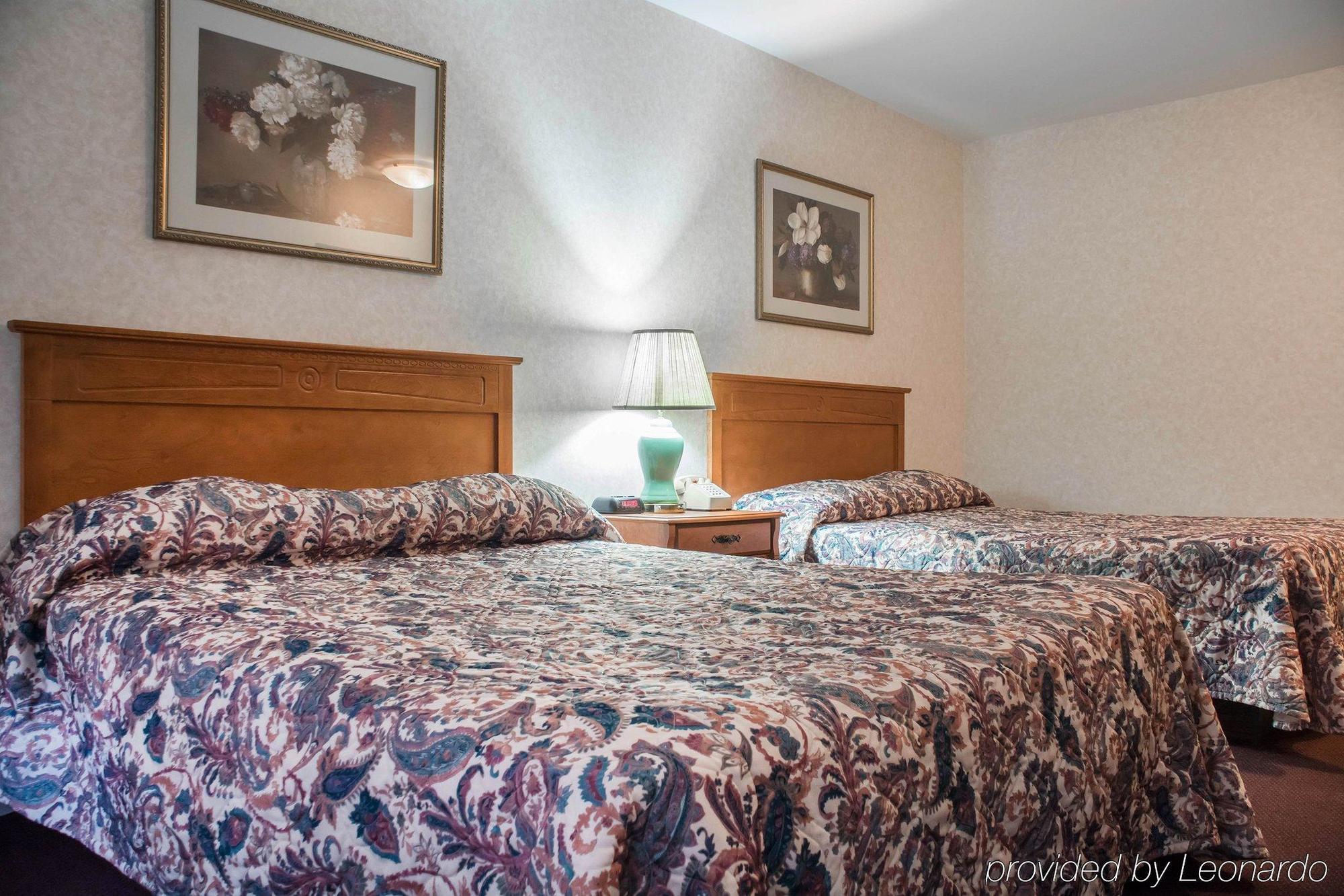 Econo Lodge By The Falls Niagara-vízesés Kültér fotó