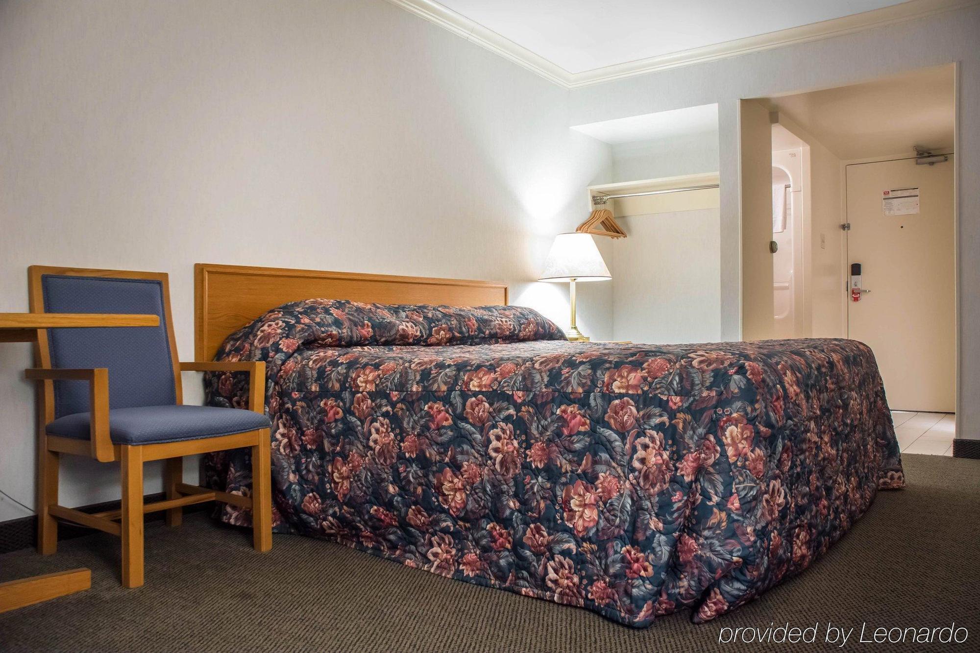 Econo Lodge By The Falls Niagara-vízesés Kültér fotó
